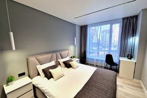 Dream on Sichovych 24