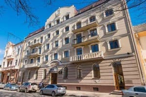 Отель Станиславив